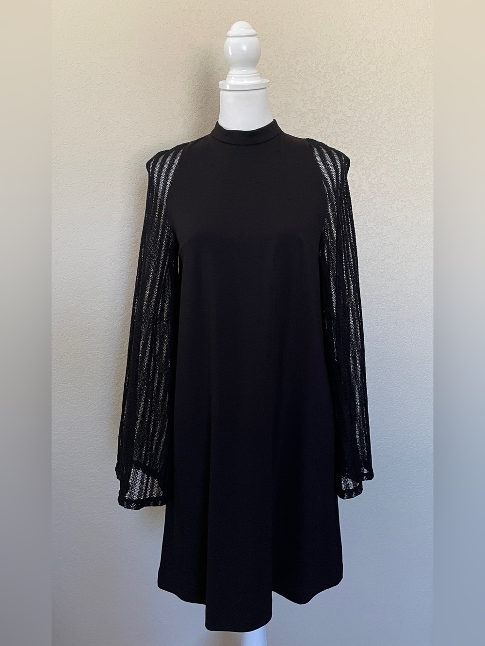 NWT Gepur A-Line Mini Dress Lace Sleeves Black Size S Reg. $190